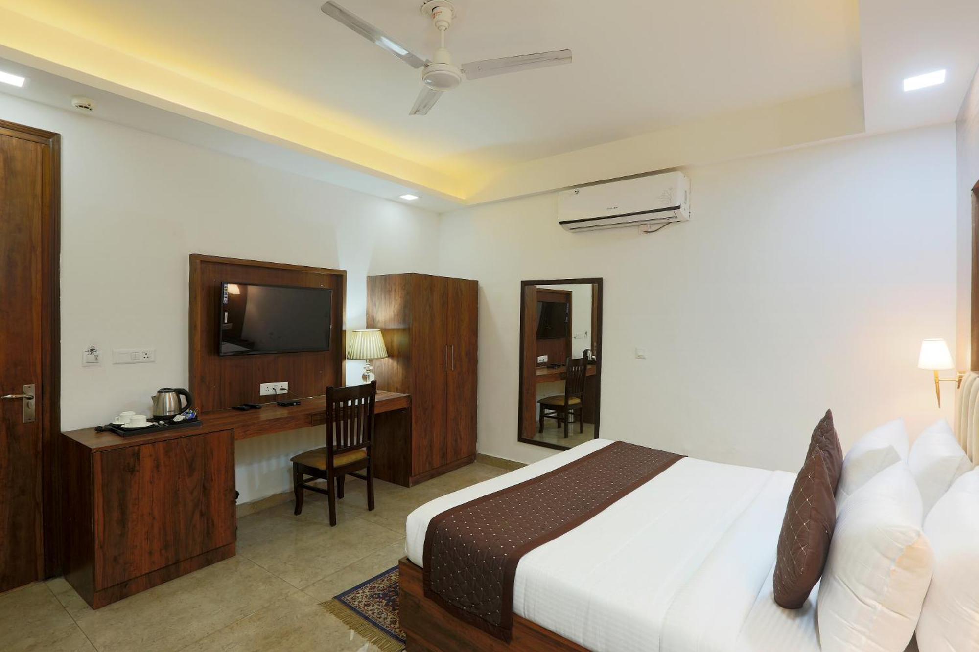 Hotel Tri Star Delhi Airport New Delhi