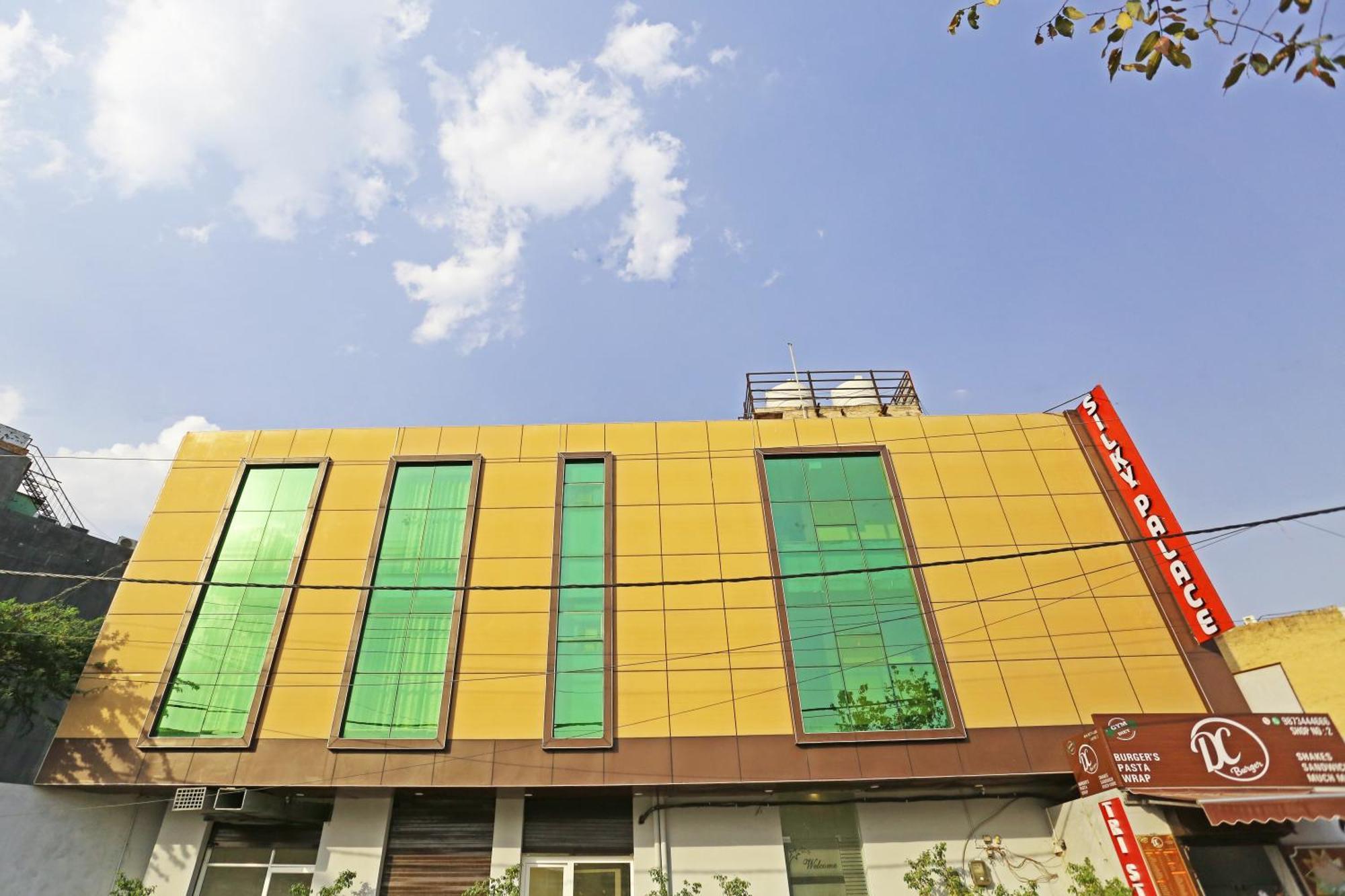 Tri Star Delhi Airport Hotel New Delhi
